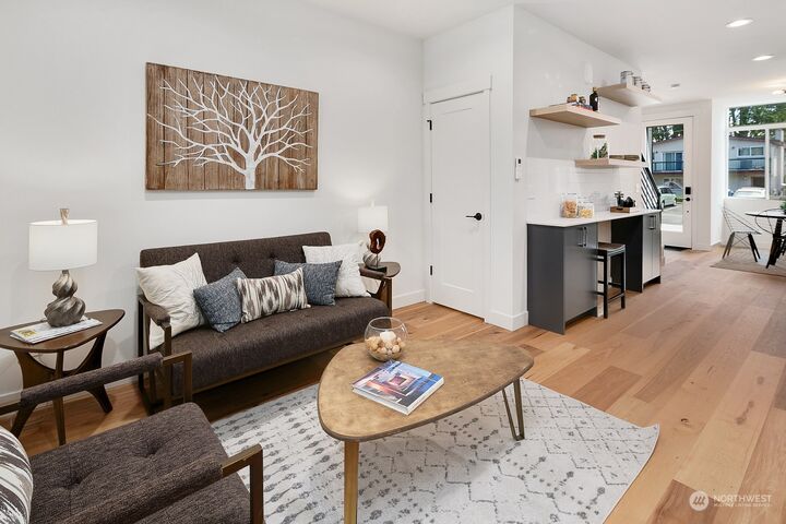 Property Photo:  4515 C Sunnyside Avenue N  WA 98103 