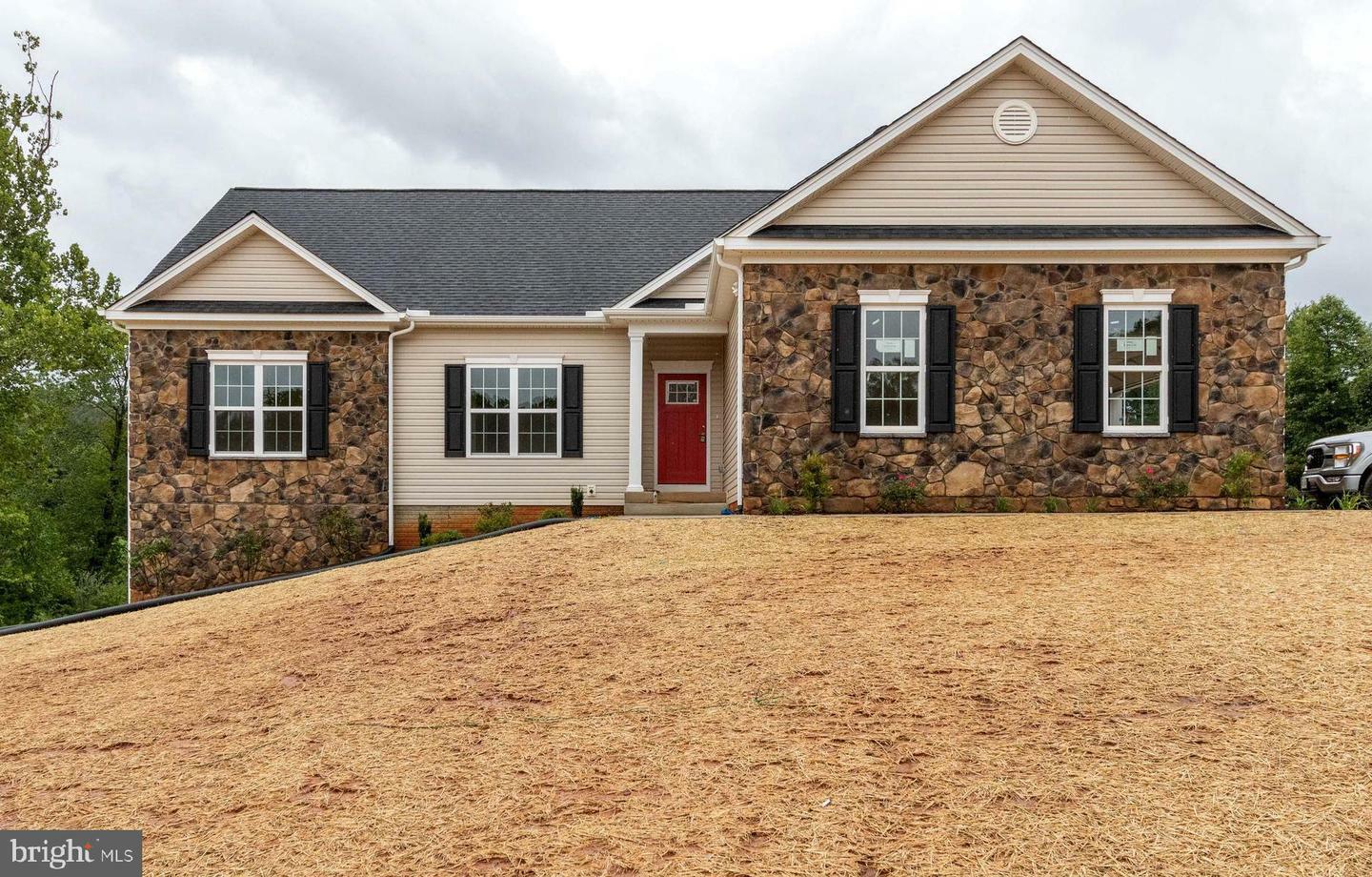 Property Photo:  26 Durham Hill Lane  VA 20186 