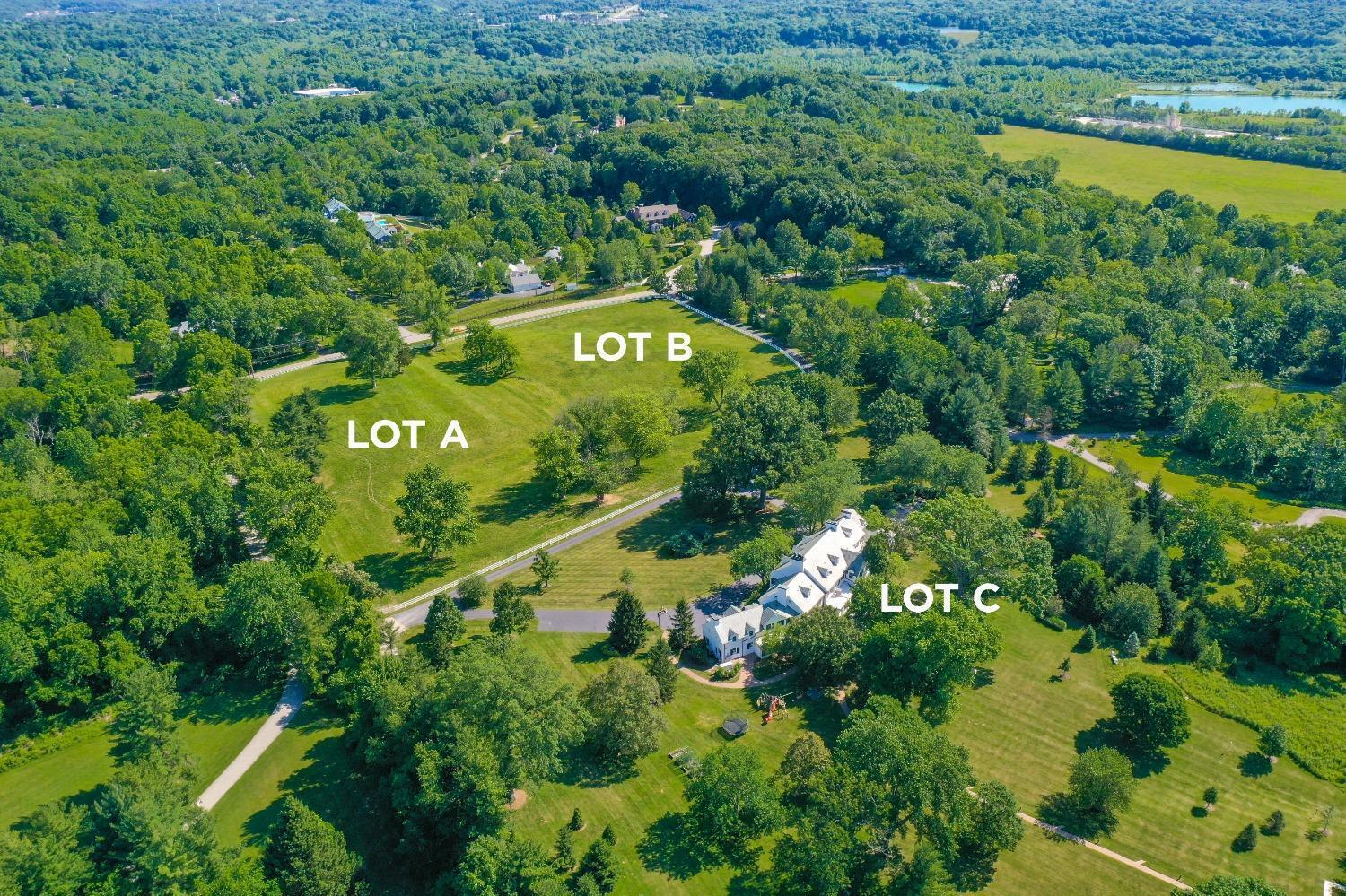 9675 Cunningham Rd B  Indian Hill OH 45243 photo