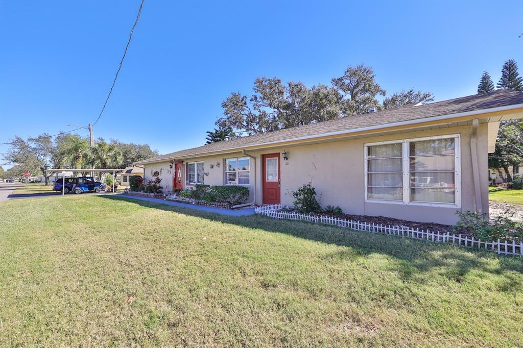 Property Photo:  1904 Canterbury Lane 32  FL 33573 