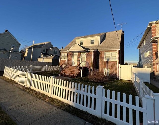Property Photo:  361 Fern Avenue 2  NJ 07071 