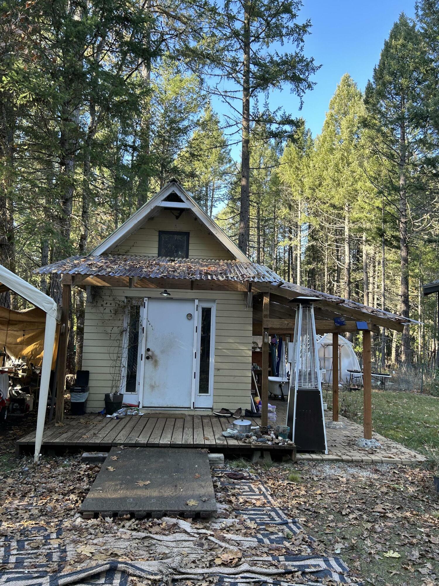 Property Photo: 2801 Rockydale Road OR 97523