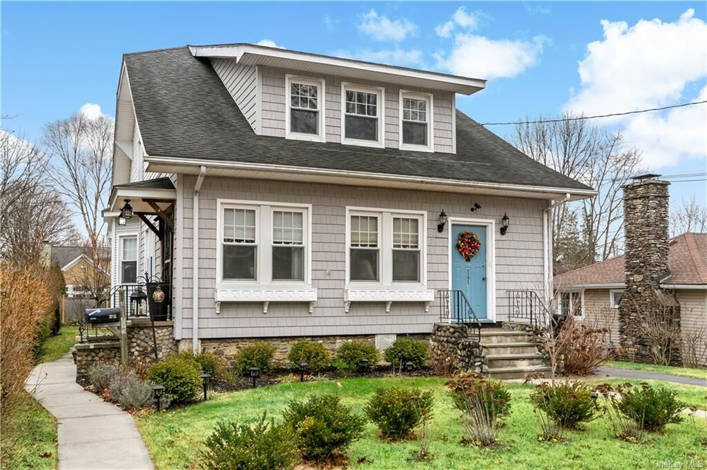 Property Photo:  141 Hastings Avenue  NY 10520 