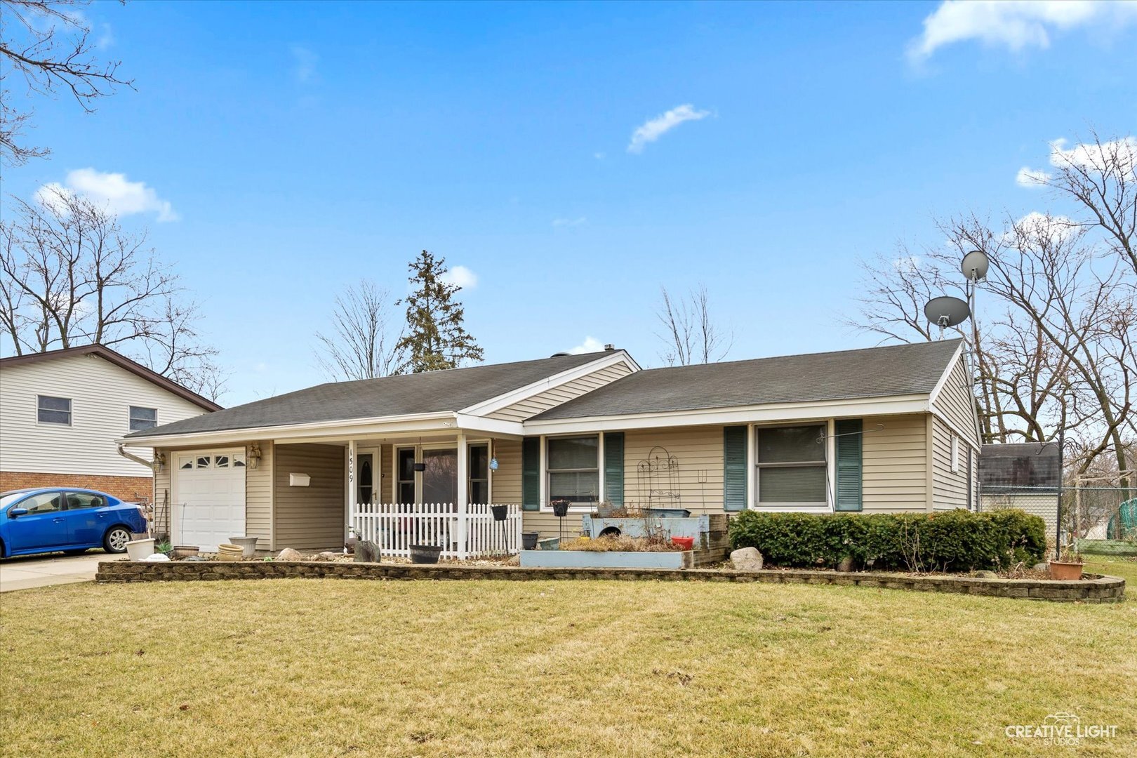 Property Photo: 1509 Arlington Lane IL 60193