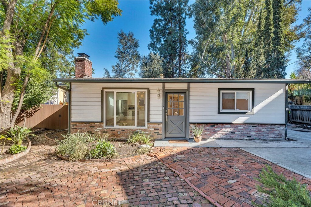 Property Photo:  5338 Campo Road  CA 91364 