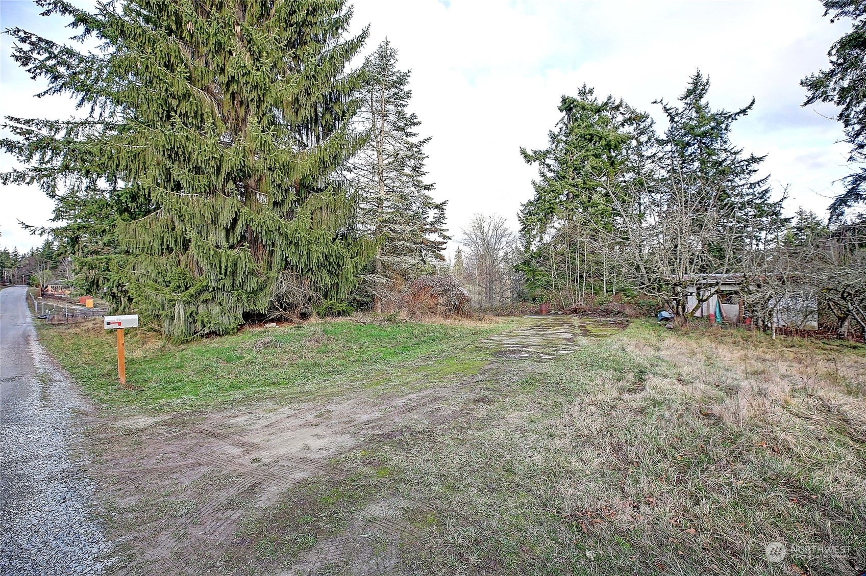 Property Photo:  1391 Midcrest Road  WA 98282 