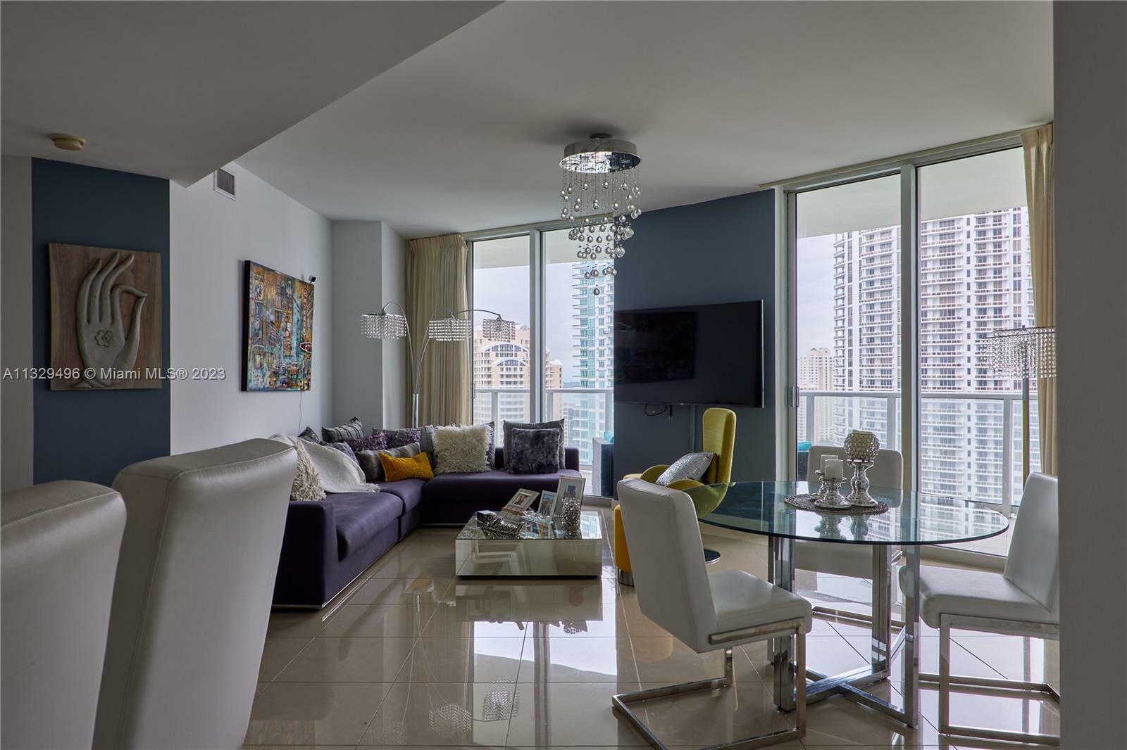 Property Photo:  300 S Biscayne Blvd T-2108  FL 33131 