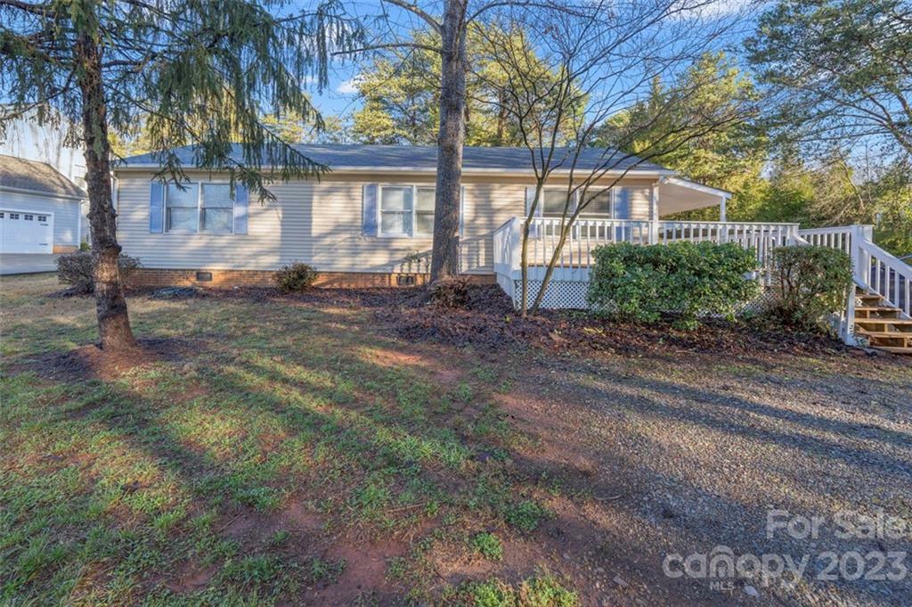 Property Photo:  328 Sundown Road  NC 28117 