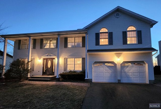 82 Point View Parkway  Wayne NJ 07470 photo