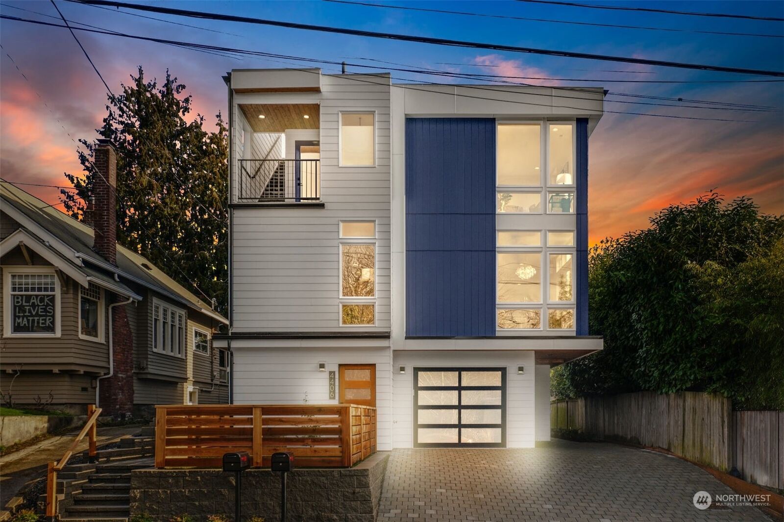 Property Photo:  4406  Latona Avenue NE  WA 98105