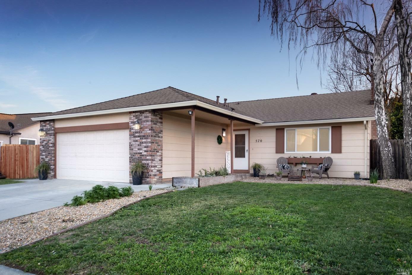 Property Photo:  570 E Creekside Circle  CA 95620 