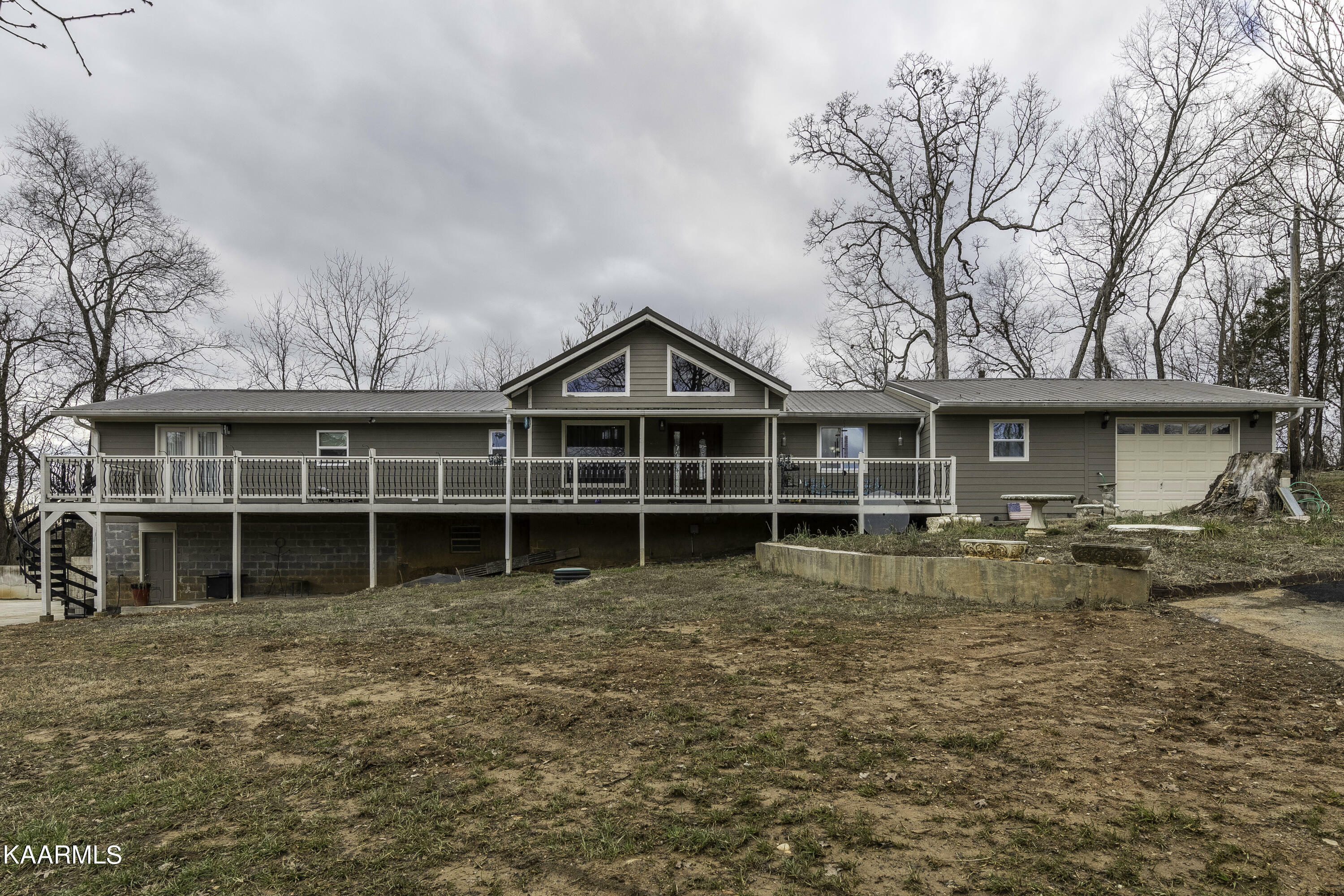 Property Photo: 635 Corntassel Rd TN 37885
