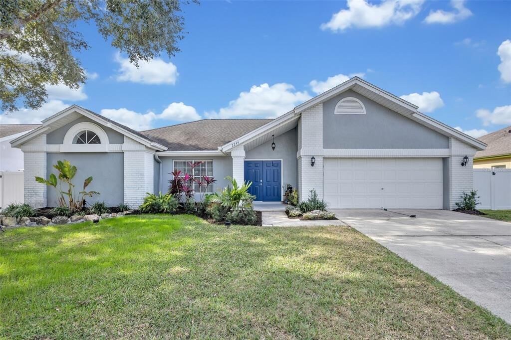 Property Photo: 2244 Albion Avenue FL 32833