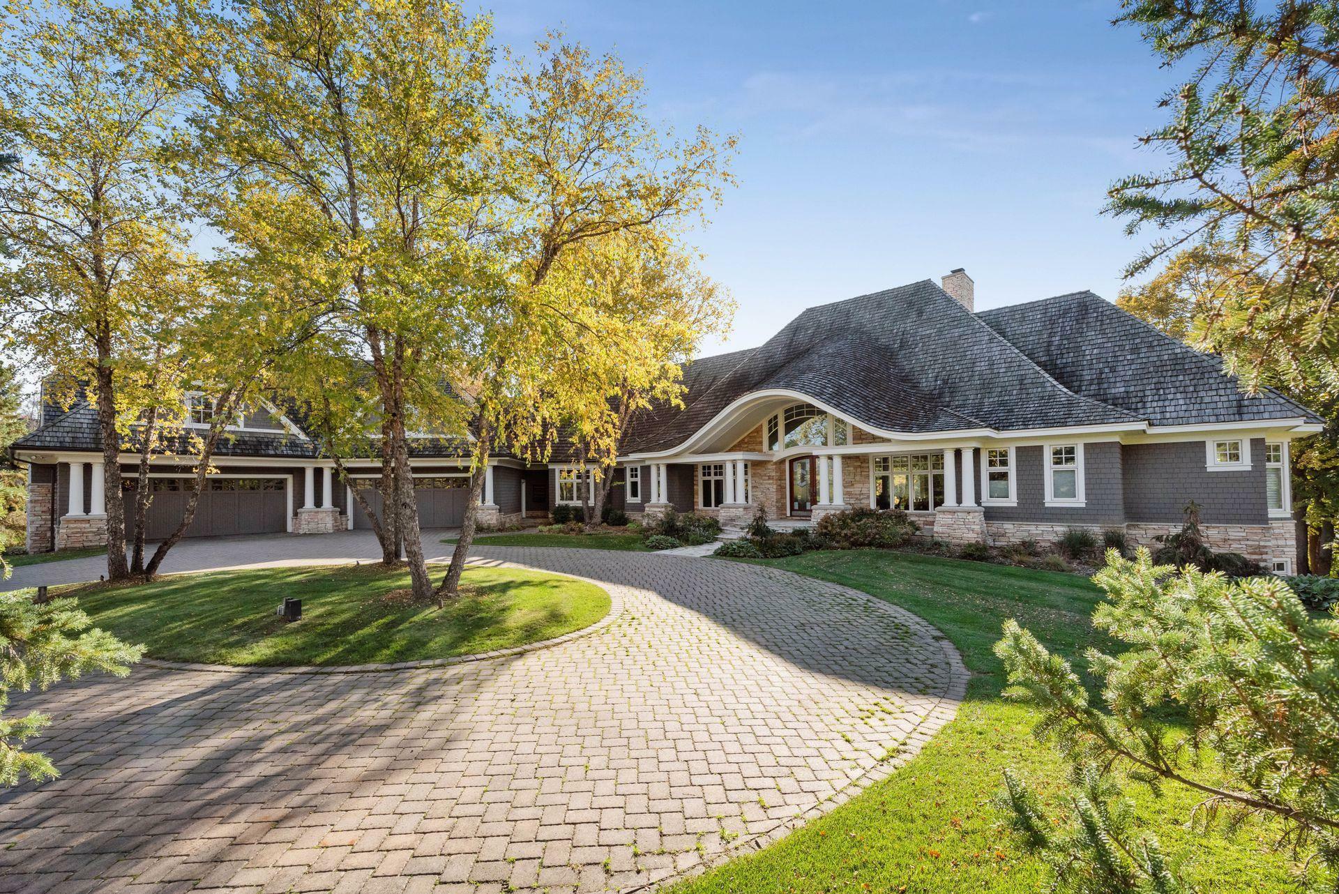 Property Photo: 2845 Little Orchard Way MN 55391