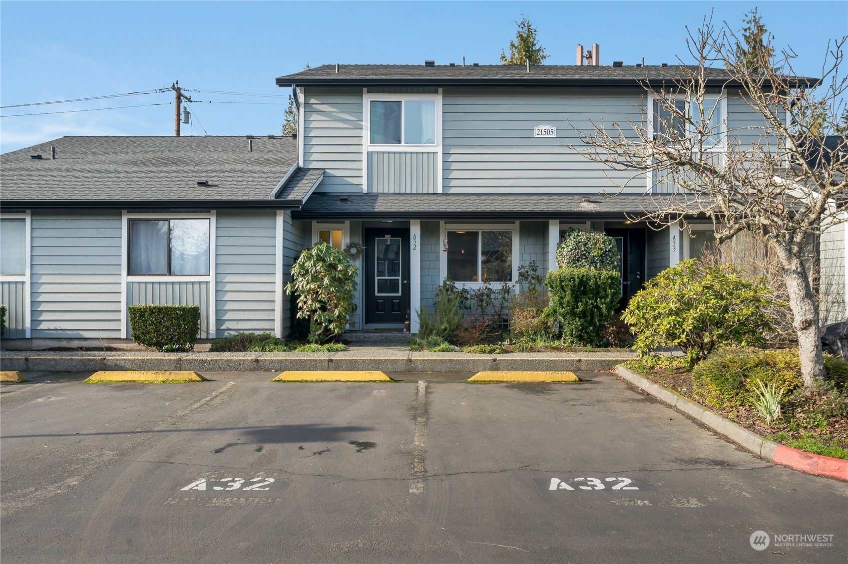 Property Photo:  21505 4th Avenue W A32  WA 98021 