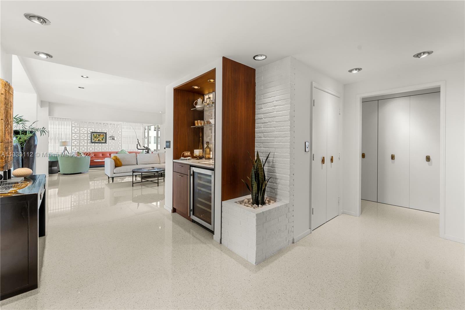 Property Photo: 16 Island Ave 8D FL 33139