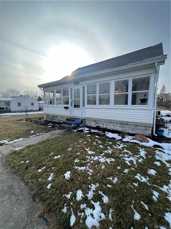 Property Photo:  1015 N Maple Street  OH 45320 