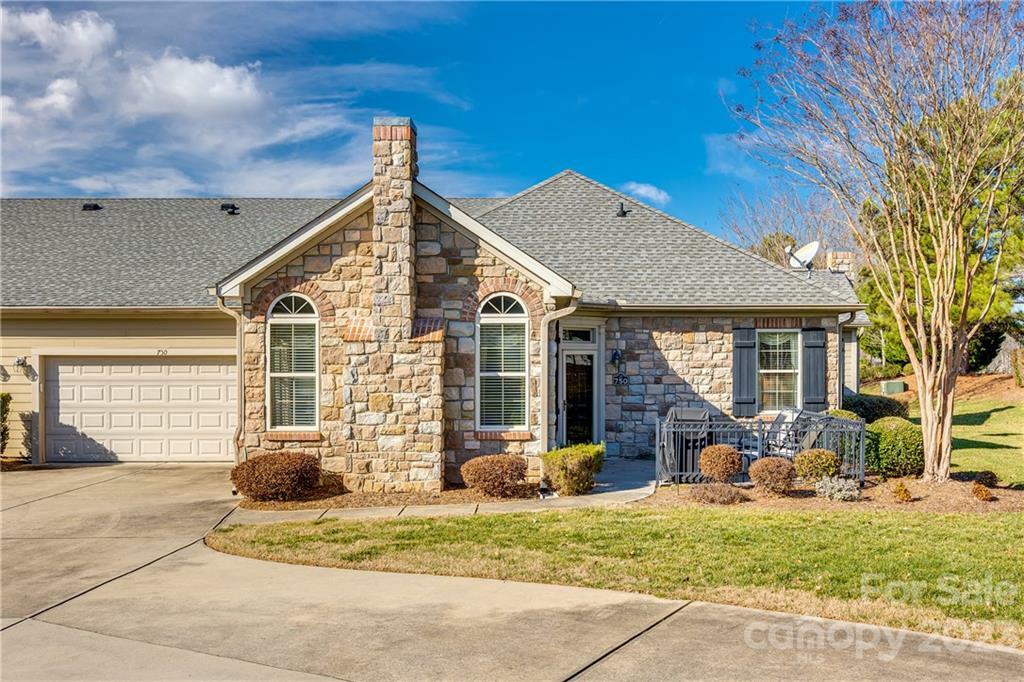 Property Photo:  750 Ledgestone Court  SC 29708 