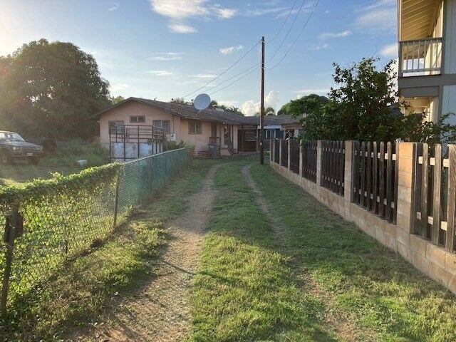 Property Photo: 4545 Manu Rd HI 96752