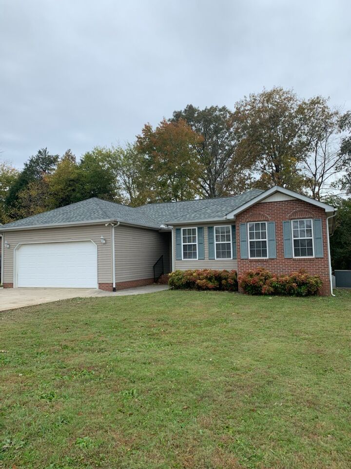 111 Blue Ridge Ave  Tullahoma TN 37388 photo