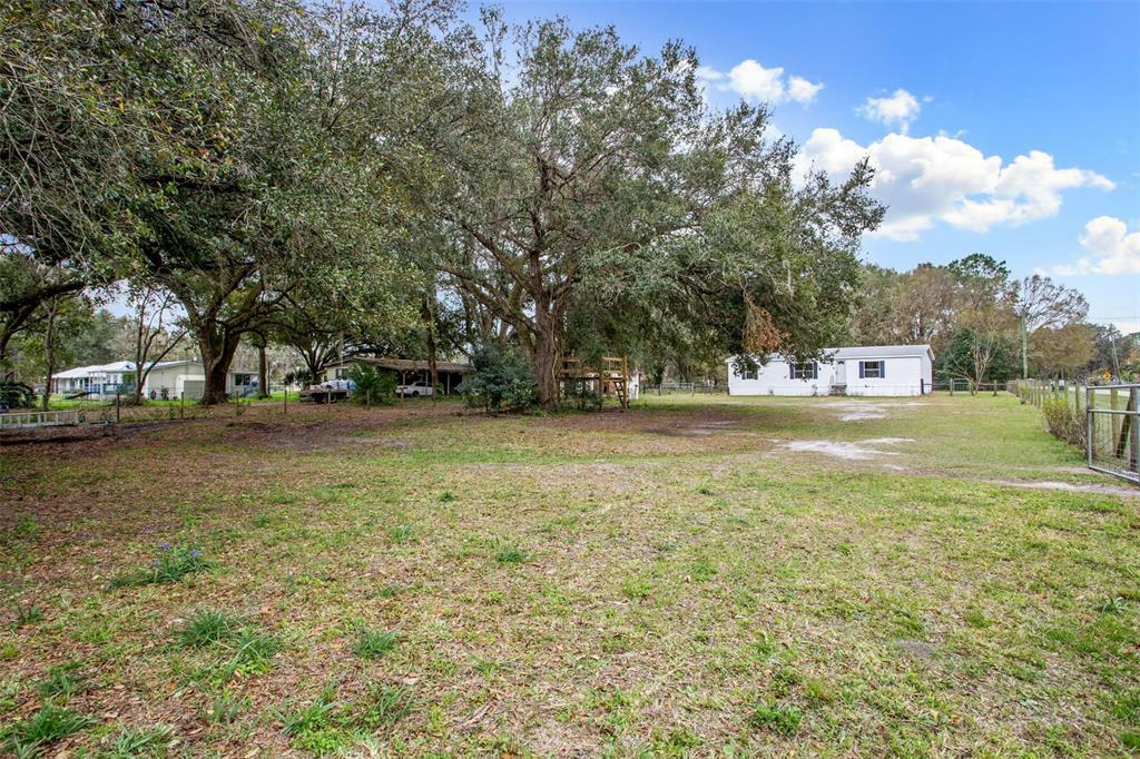 Property Photo:  5133 Bridle Path Drive  FL 33810 