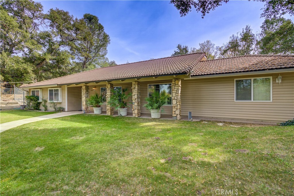 Property Photo:  9180 Santa Barbara Road  CA 93422 
