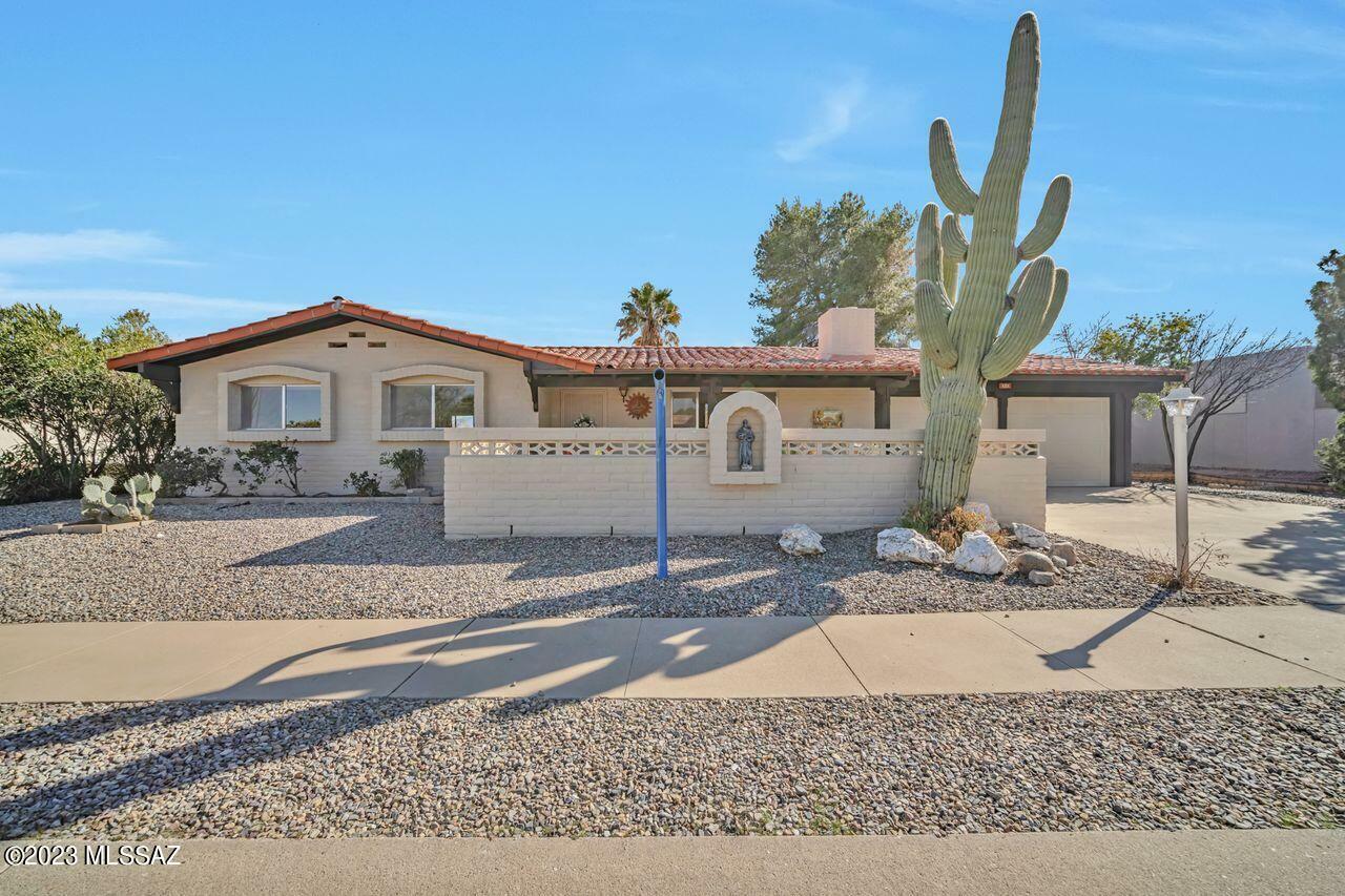 Property Photo:  121 W Calle Canon De Faber  AZ 85614 