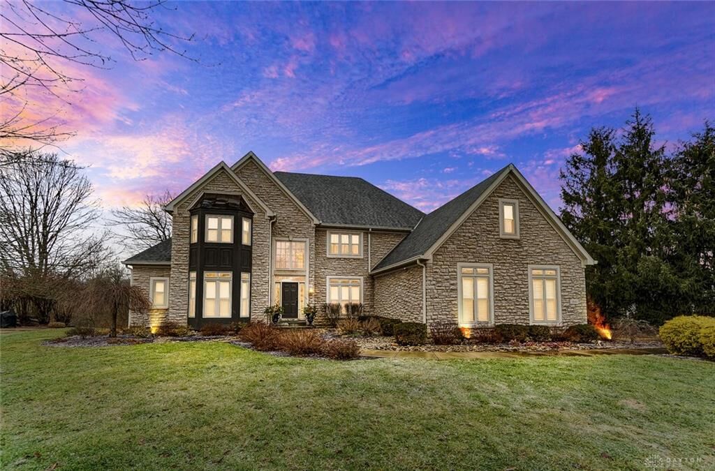 Property Photo: 1041 Country Creek Drive OH 45036