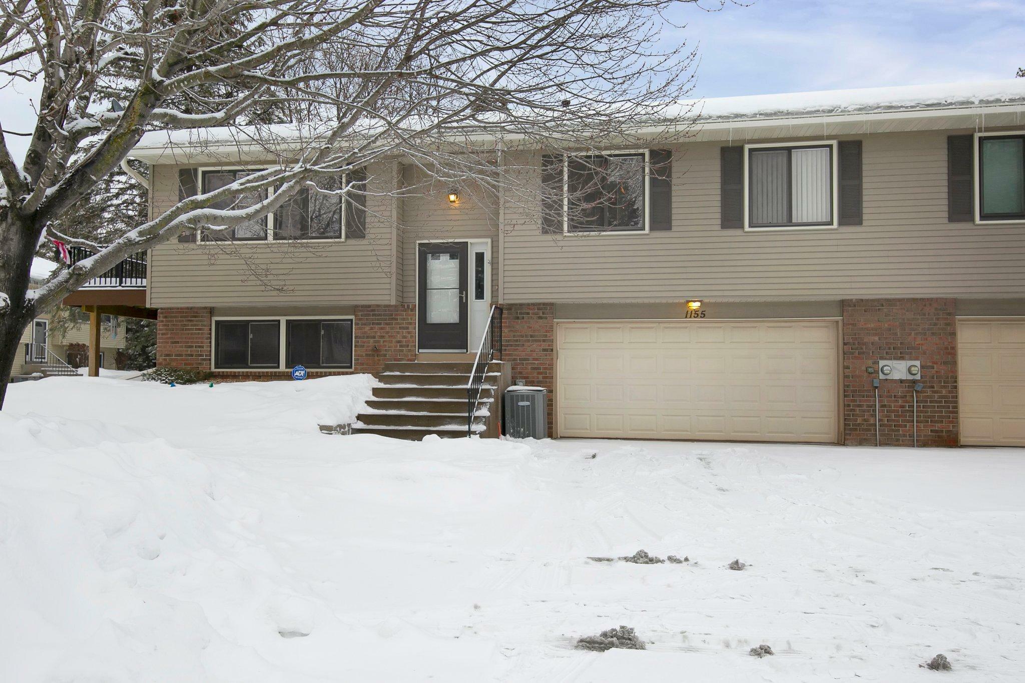 Property Photo:  1155 W Royal Oaks Drive  MN 55126 