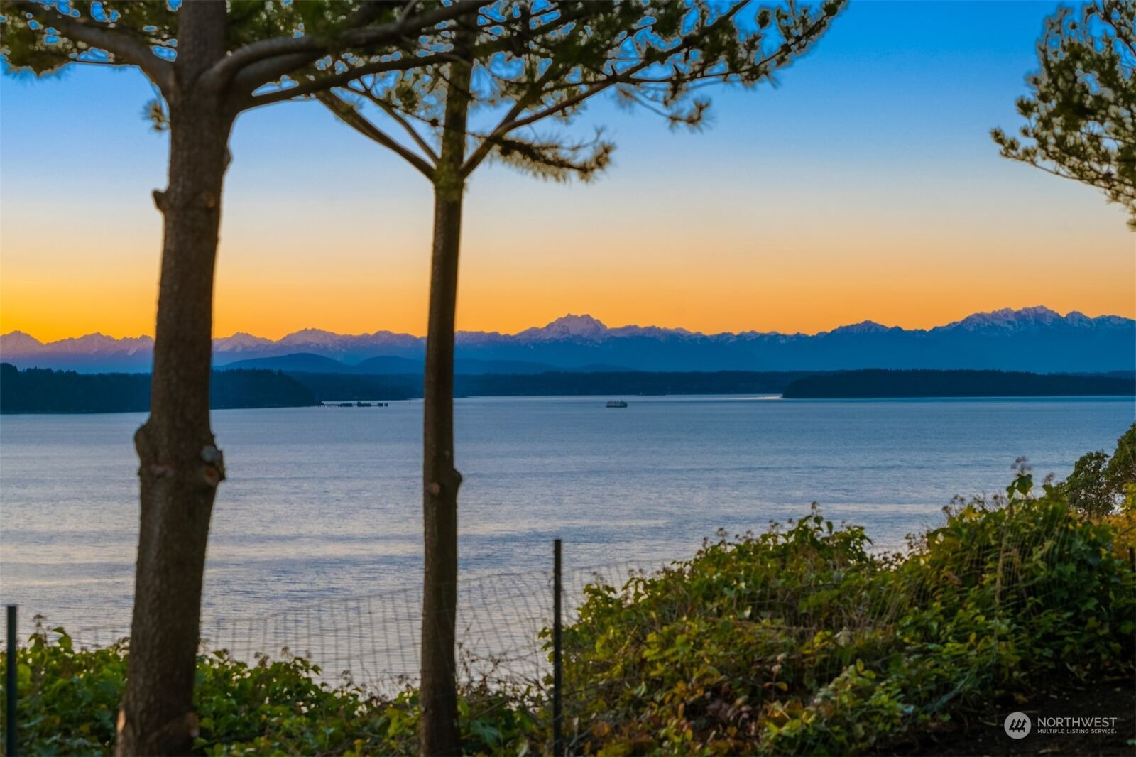 3 bed Seattle home for sale 11605 Marine View Drive SW, Seattle, WA 98146