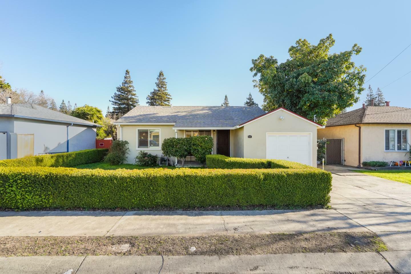 Property Photo:  124 Fagundes Street  CA 94544 