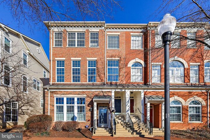 489 Cameron Station Boulevard  Alexandria VA 22304 photo