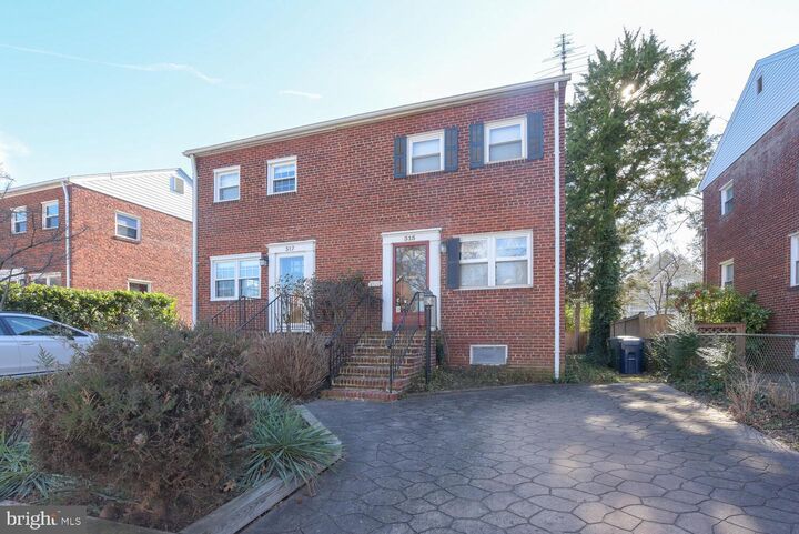 315 E Oak Street  Alexandria VA 22301 photo