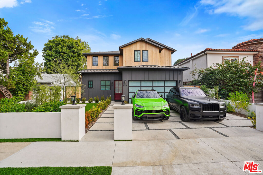 Property Photo:  4338   Shadyglade Ave  CA 91604 