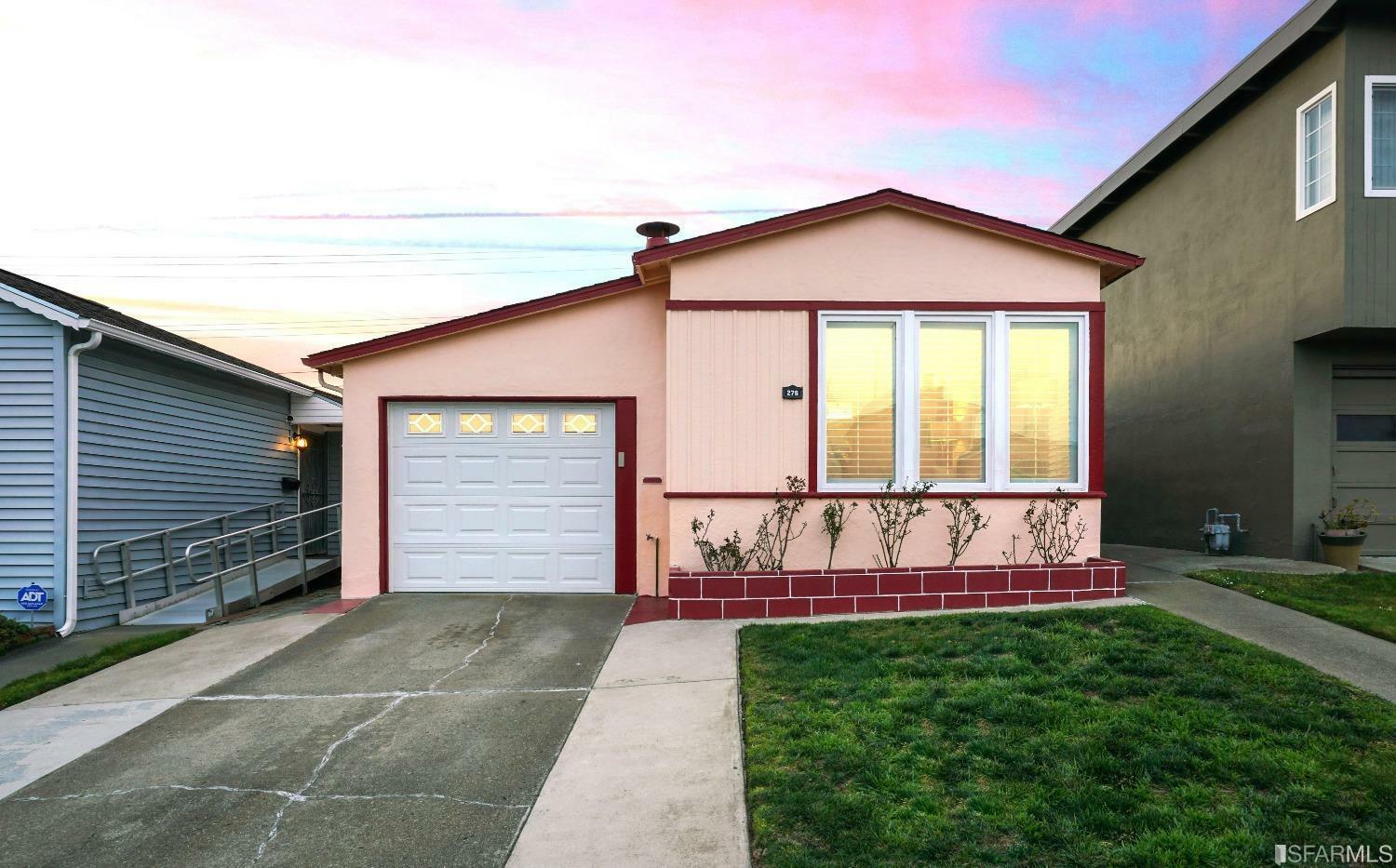 Property Photo:  276 Mariposa Avenue  CA 94015 