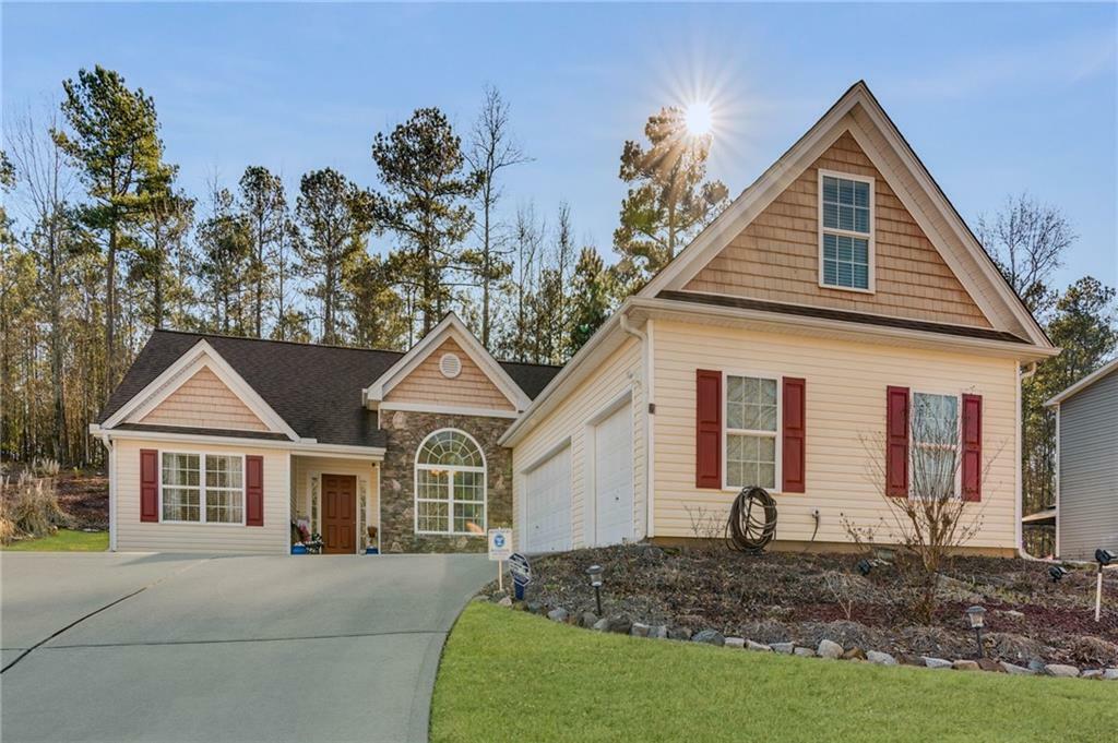Property Photo: 1112 Bradford Park Drive GA 30011