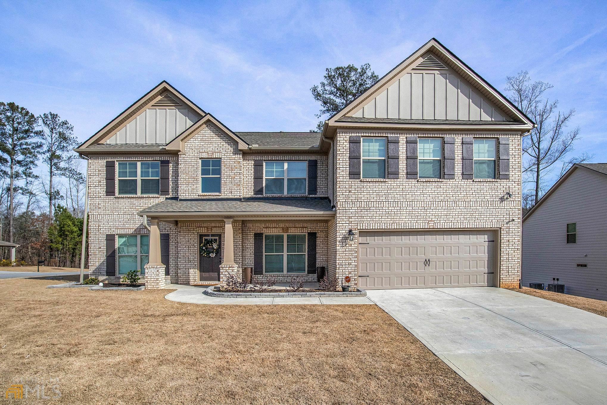 Property Photo: 5602 Wyncreek Circle SW GA 30331
