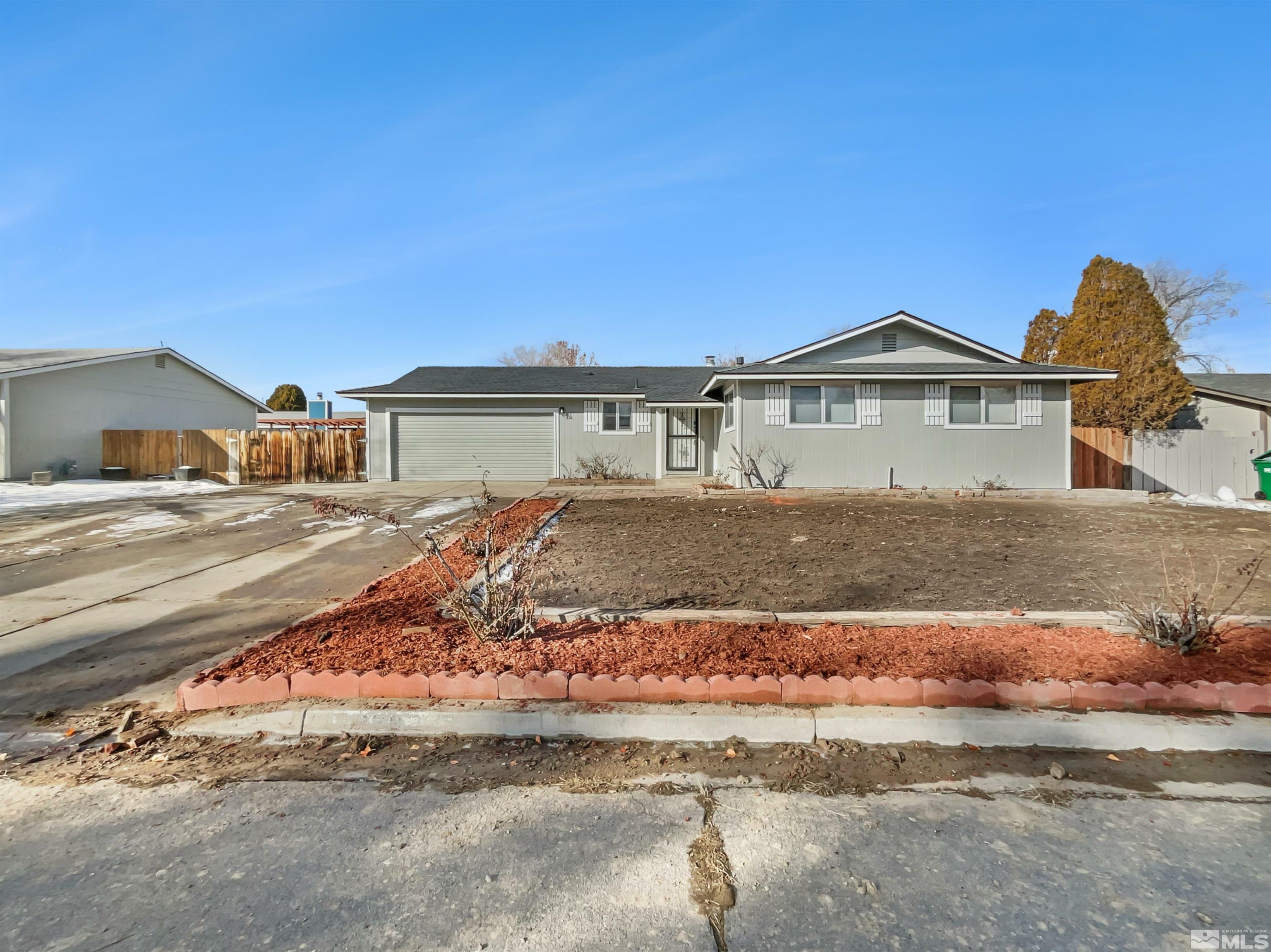 370 Sycamore St  Fernley NV 89408 photo