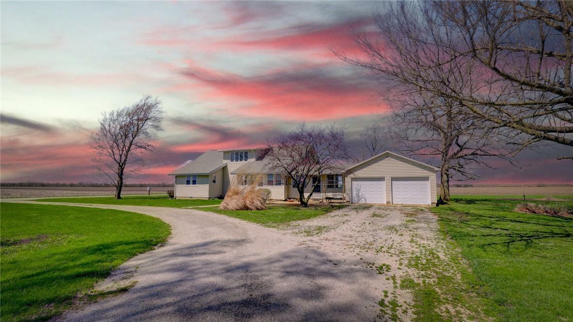 Property Photo:  2394 County Highway 2  IL 62534 