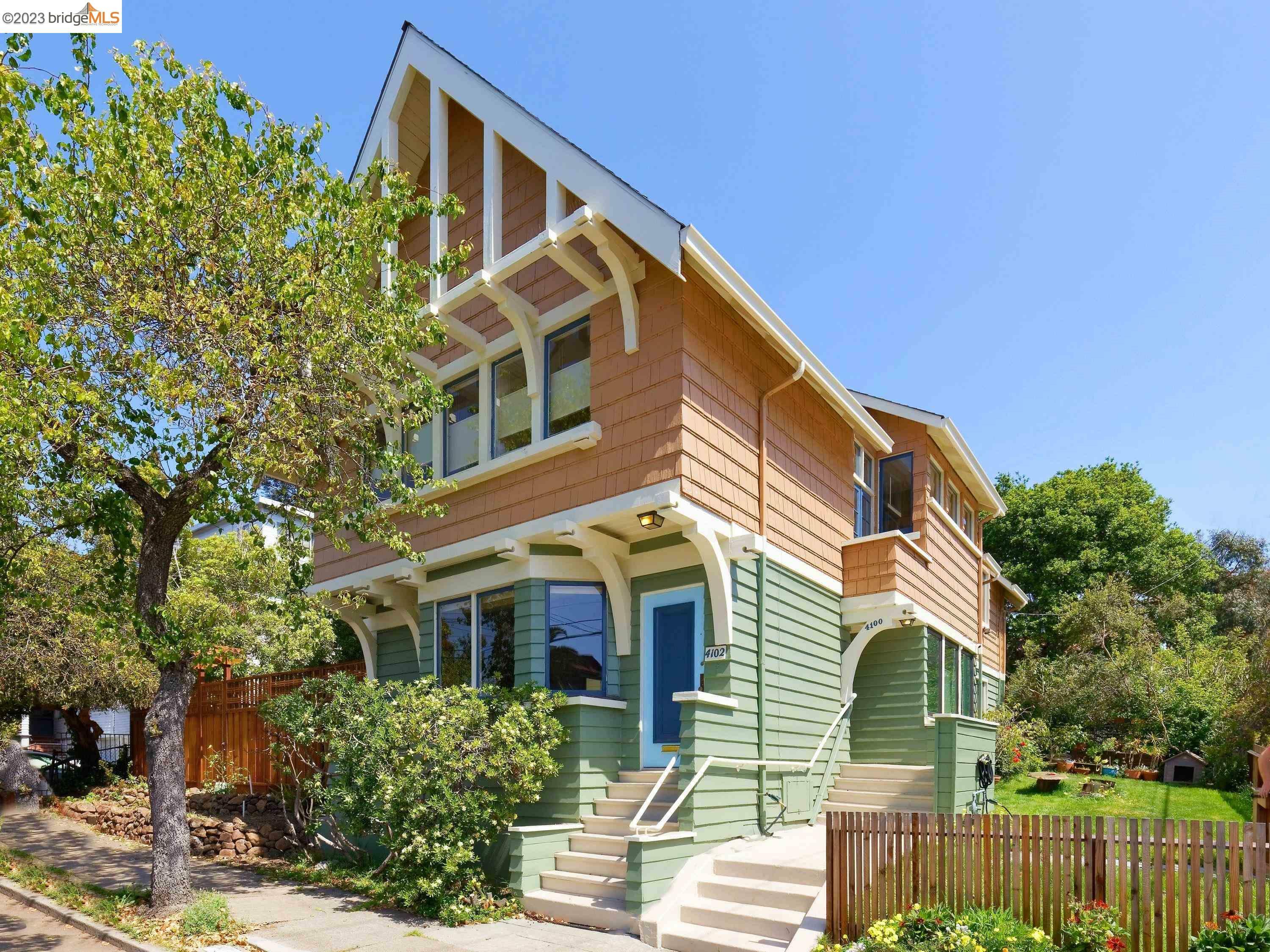 Property Photo:  4102 Terrace St Upper  CA 94611 