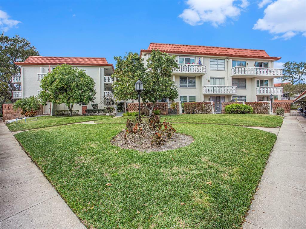 Property Photo: 1009 Pearce Drive 310 FL 33764