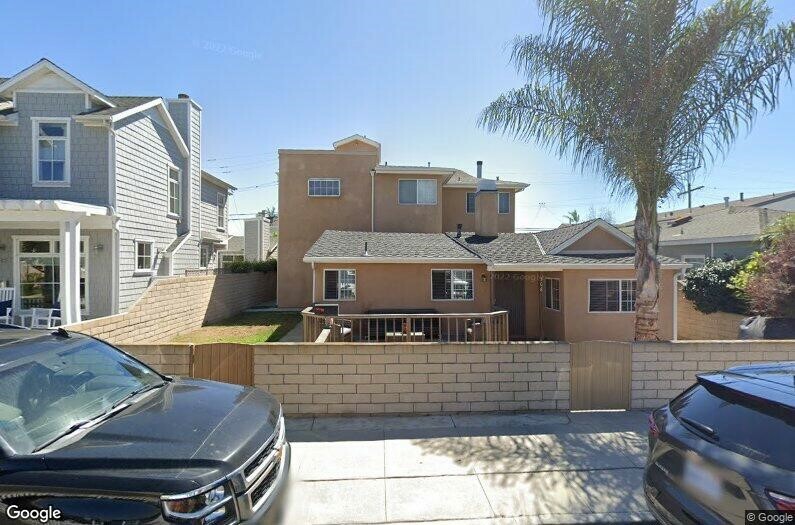 Property Photo: 308 13th Street A CA 90740