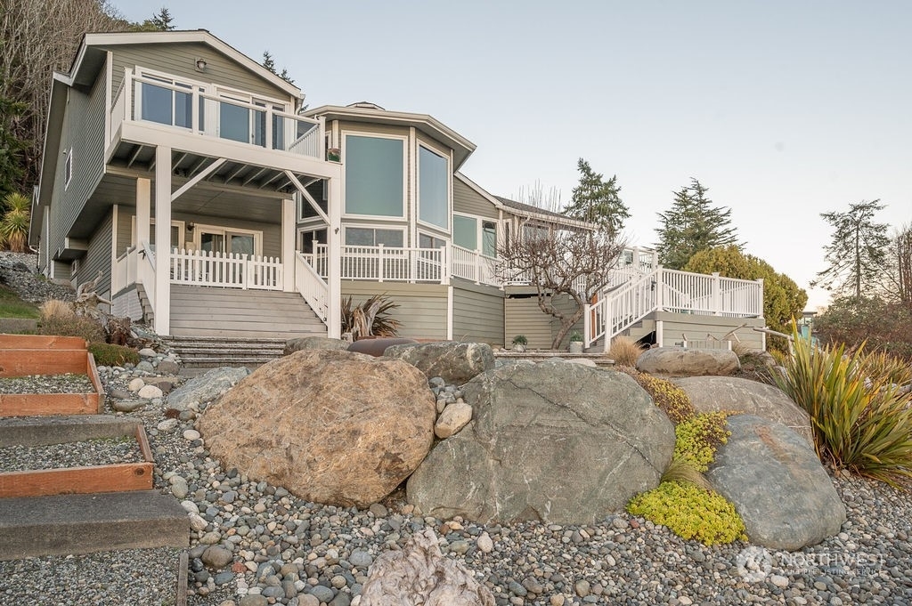 Property Photo:  26012 Gold Beach Drive SW  WA 98070 