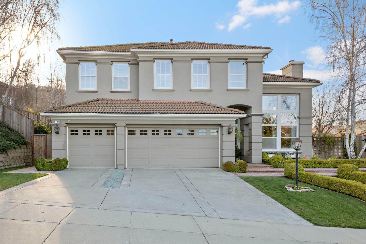 Property Photo: 7077 Hollow Lake Way CA 95120