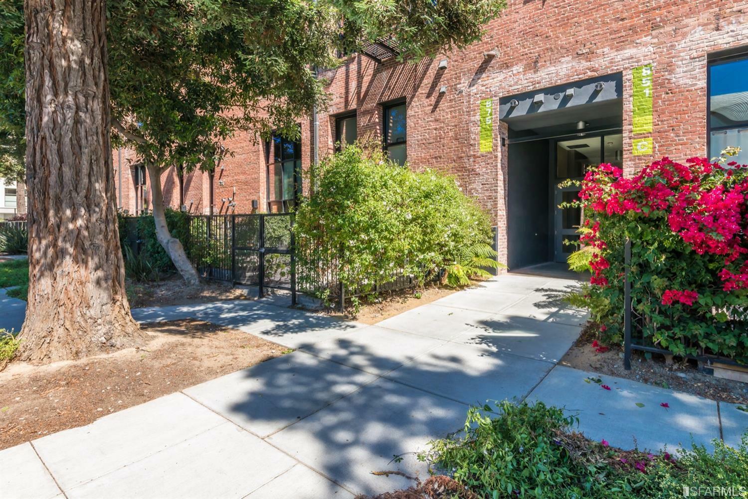 Property Photo: 875 Indiana Street 424 CA 94107