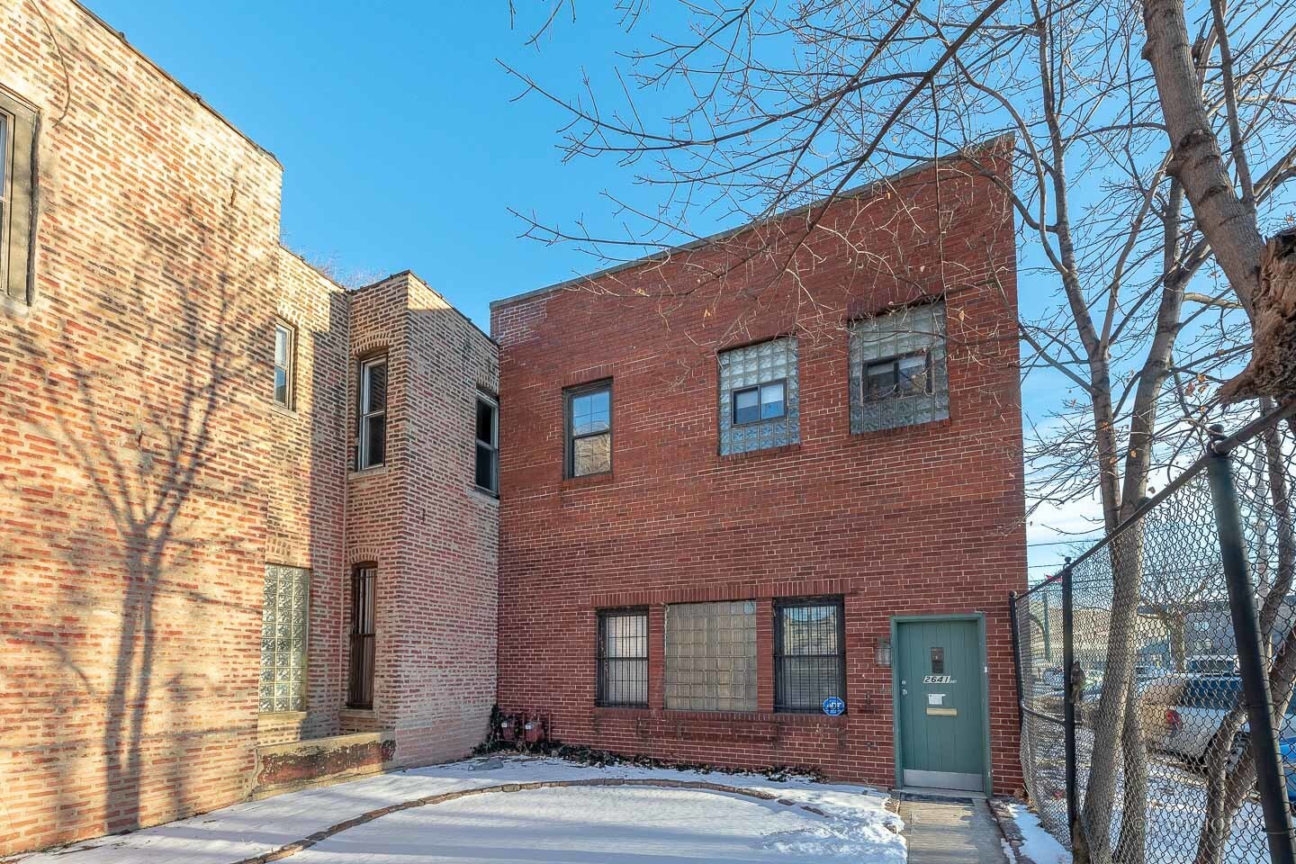 Property Photo: 2641 N Clybourn Avenue 2 IL 60614