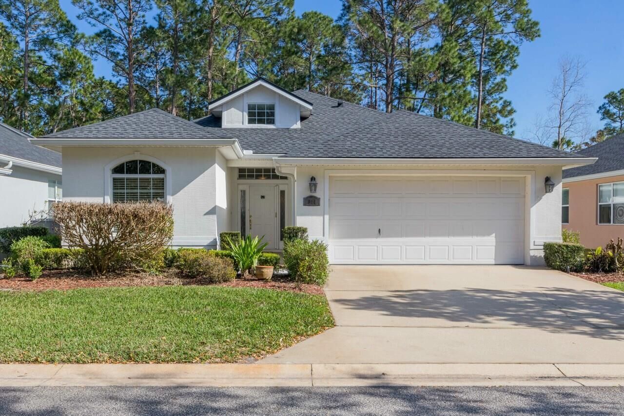 Property Photo: 844 Crestwood Dr FL 32086