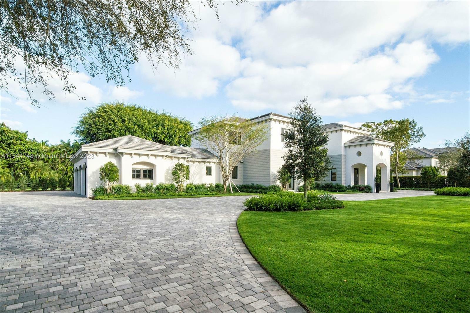 Property Photo: 10845 SW 62nd Ave FL 33156