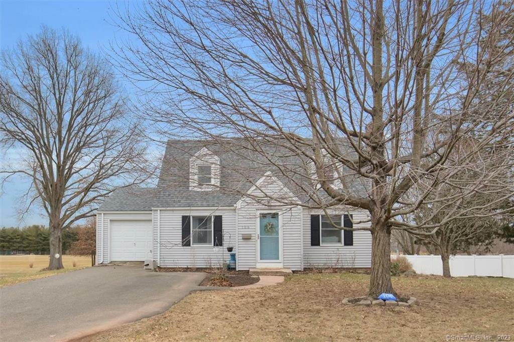 Property Photo:  106 Griswold Road  CT 06109 