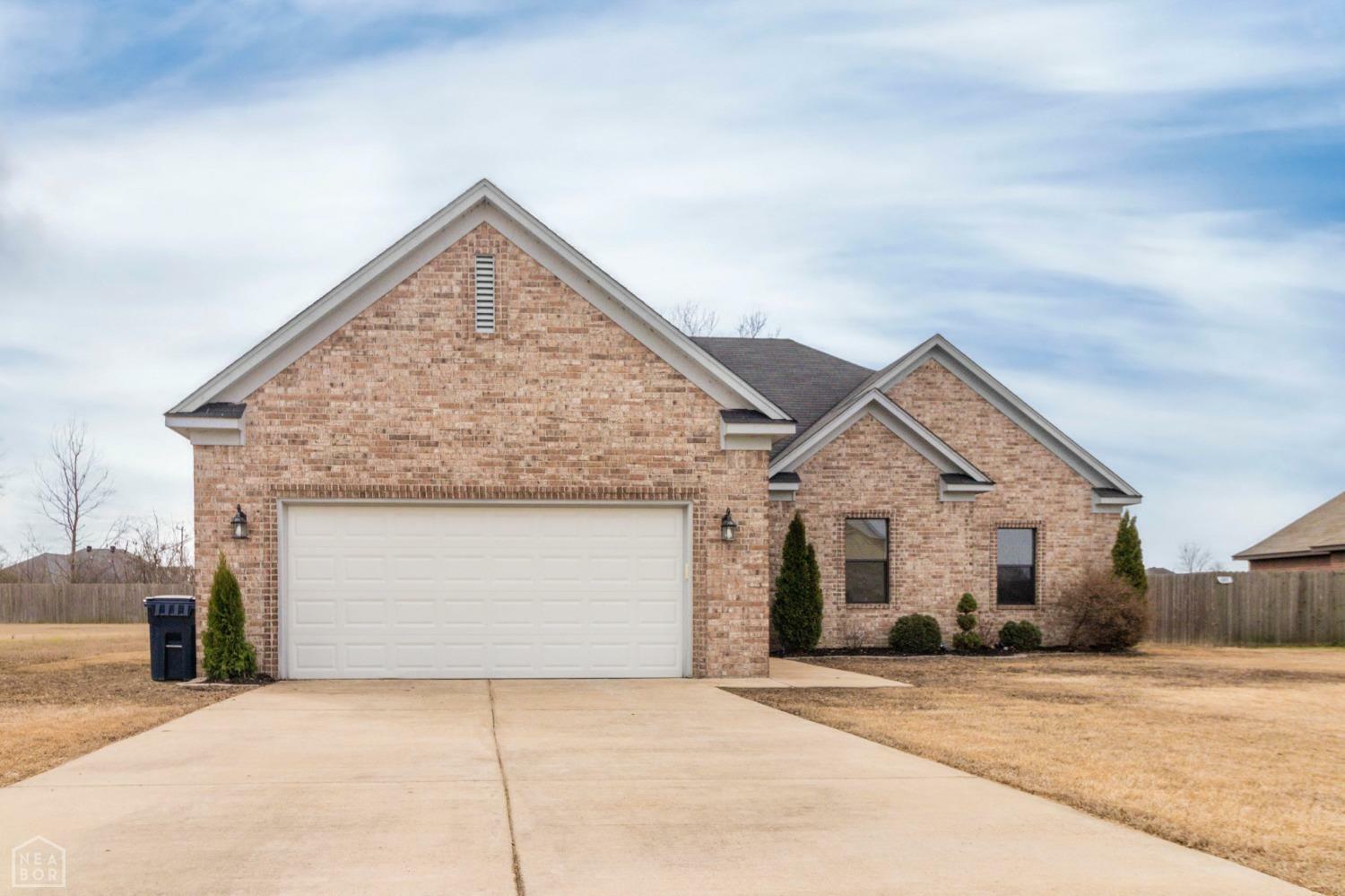 Property Photo: 882 Bayou Vista Drive AR 72364
